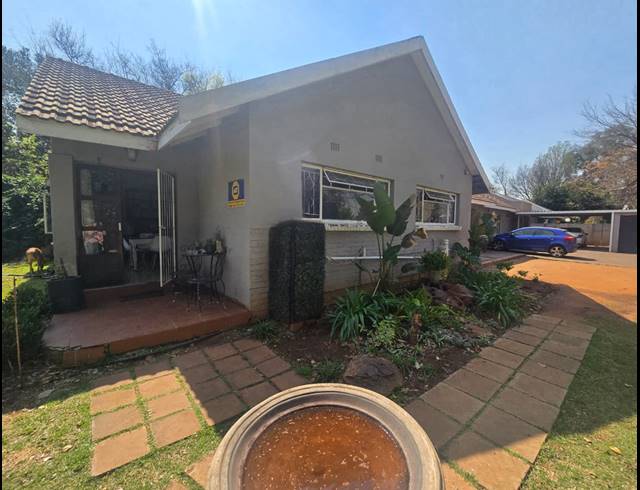 4 BEDROOM HOUSE FOR SALE IN THREE RIVERS
